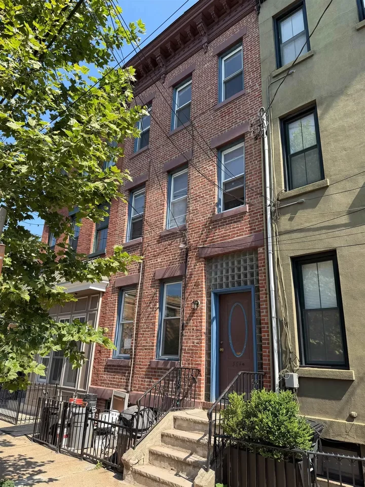 2BR Apartment for Rent in Jersey City, NJ