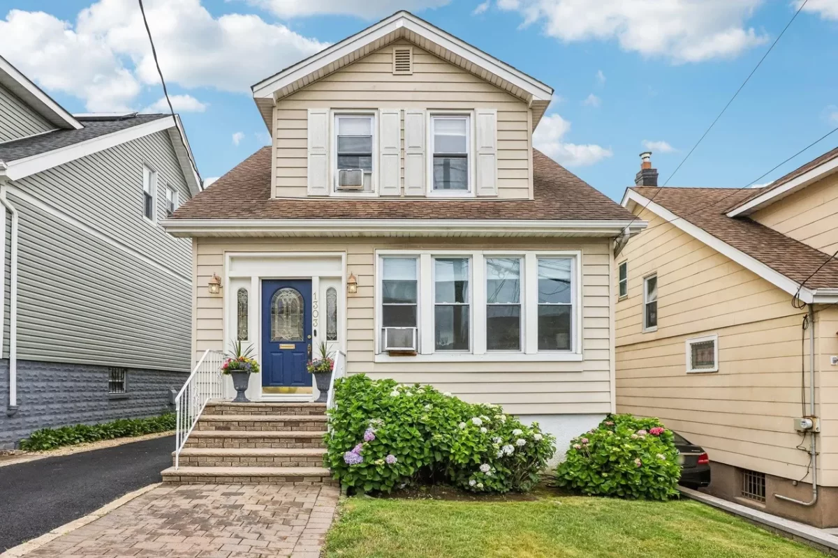 3BR House for Sale in North Bergen, NJ