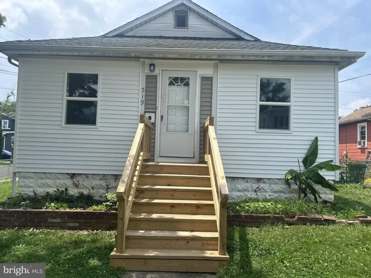 3BR House for Sale in Oaklyn, NJ