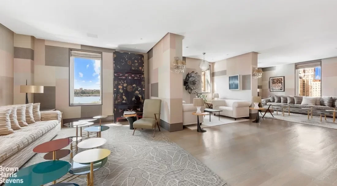 5BR Multi-Family for Sale in Manhattan, NY