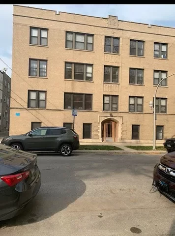 2BR Condo for Rent in Chicago, IL