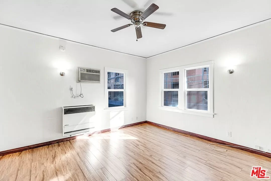 Townhouse for Rent in Los Angeles, CA
