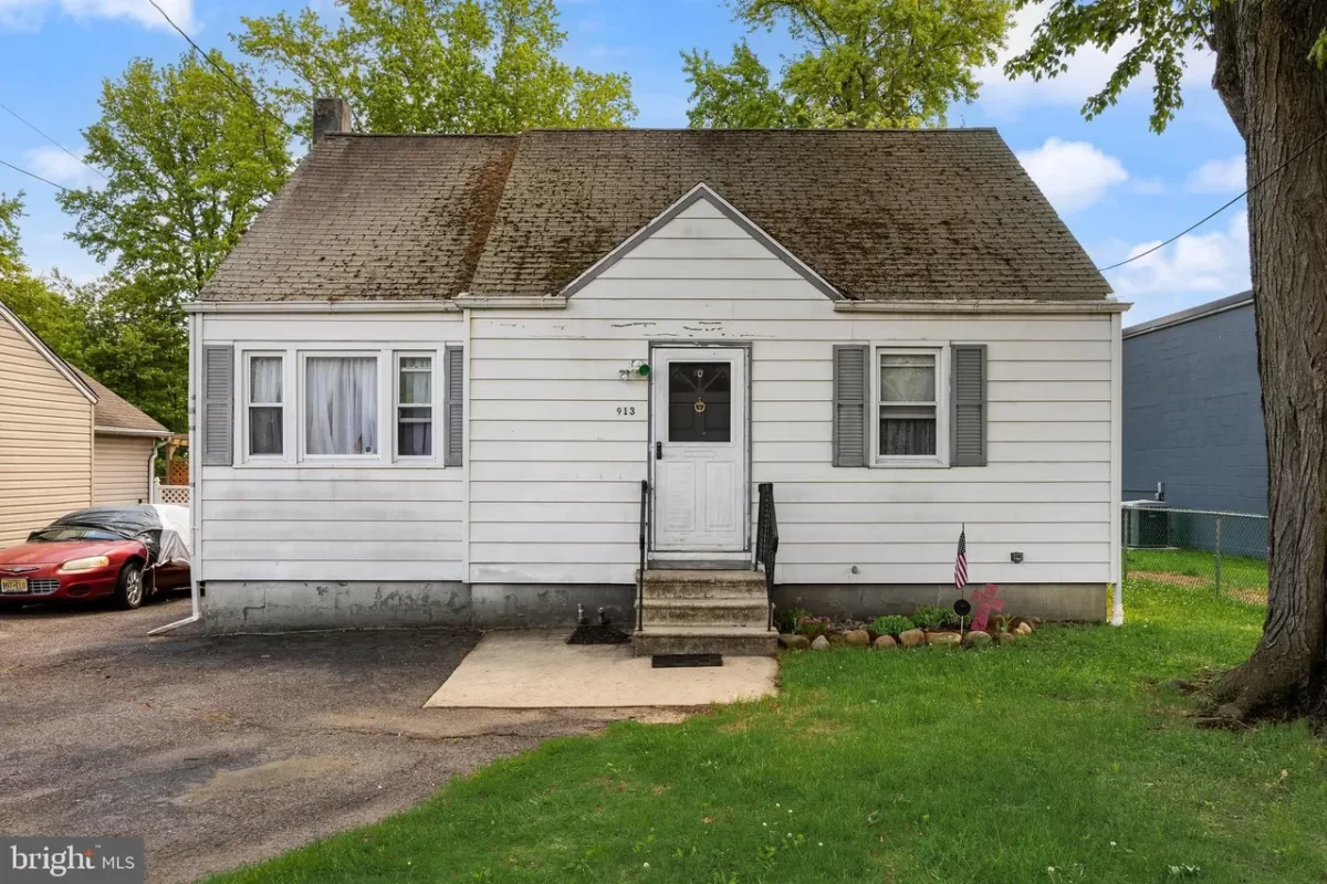 4BR House for Sale in Cherry Hill, NJ