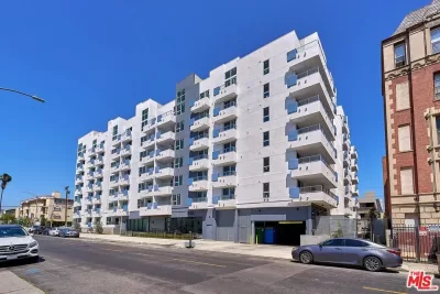 2BR Townhouse for Rent in Los Angeles, CA