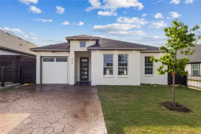 4BR House for Sale in Dallas, TX