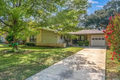 3BR House for Sale in San Antonio, TX