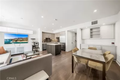 2BR Townhouse for Sale in South Pasadena, CA