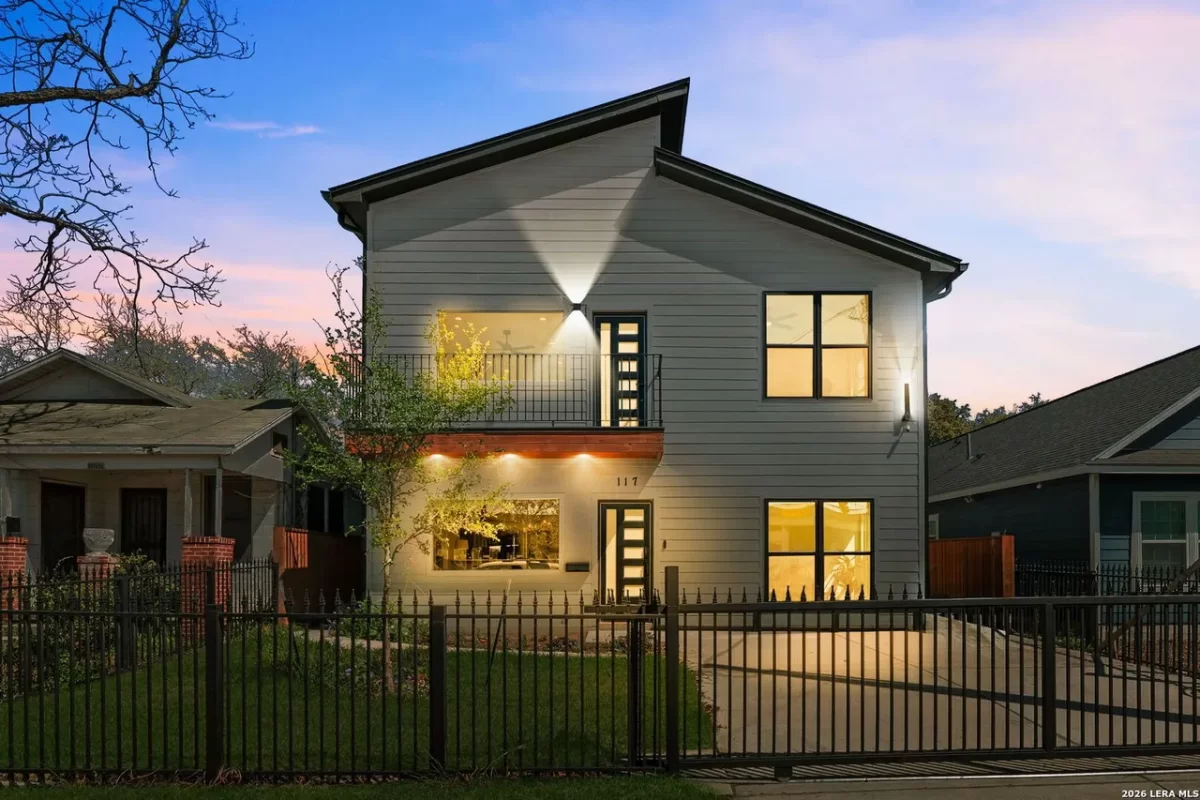 5BR House for Sale in San Antonio, TX
