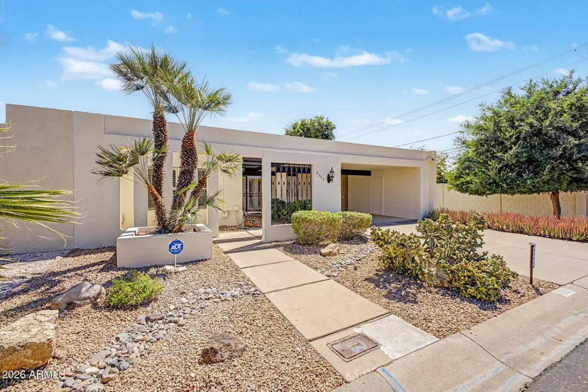 3BR Townhouse for Sale in Phoenix, AZ