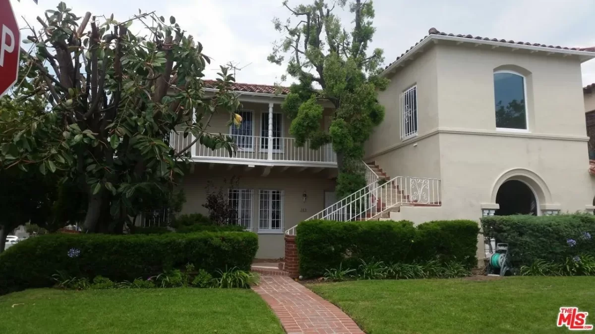 8BR Multi-Family for Sale in Los Angeles, CA