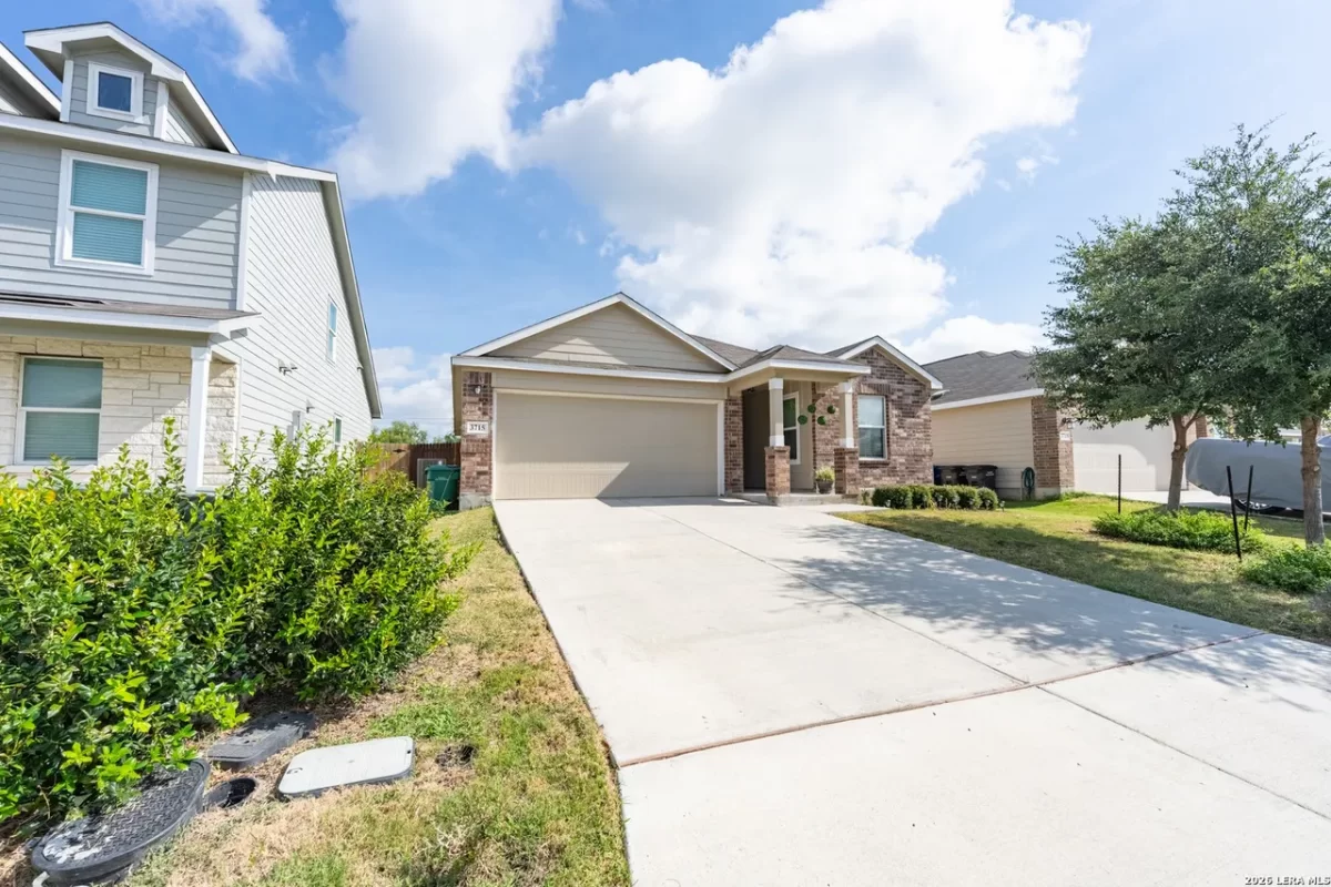 3BR House for Sale in San Antonio, TX