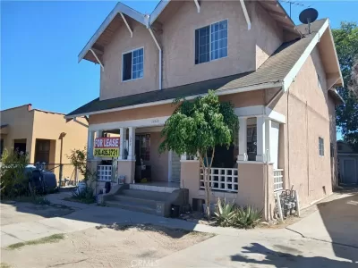 5BR Multi-Family for Sale in Los Angeles, CA