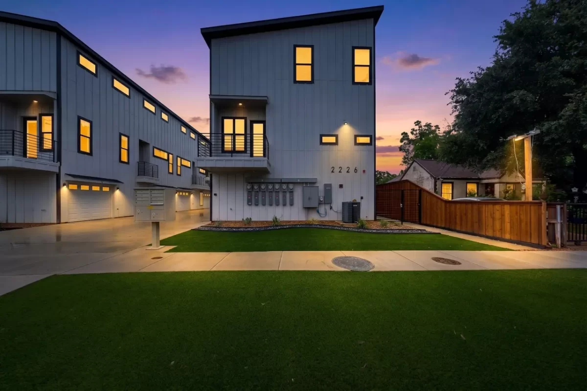 1BR Townhouse for Rent in Dallas, TX