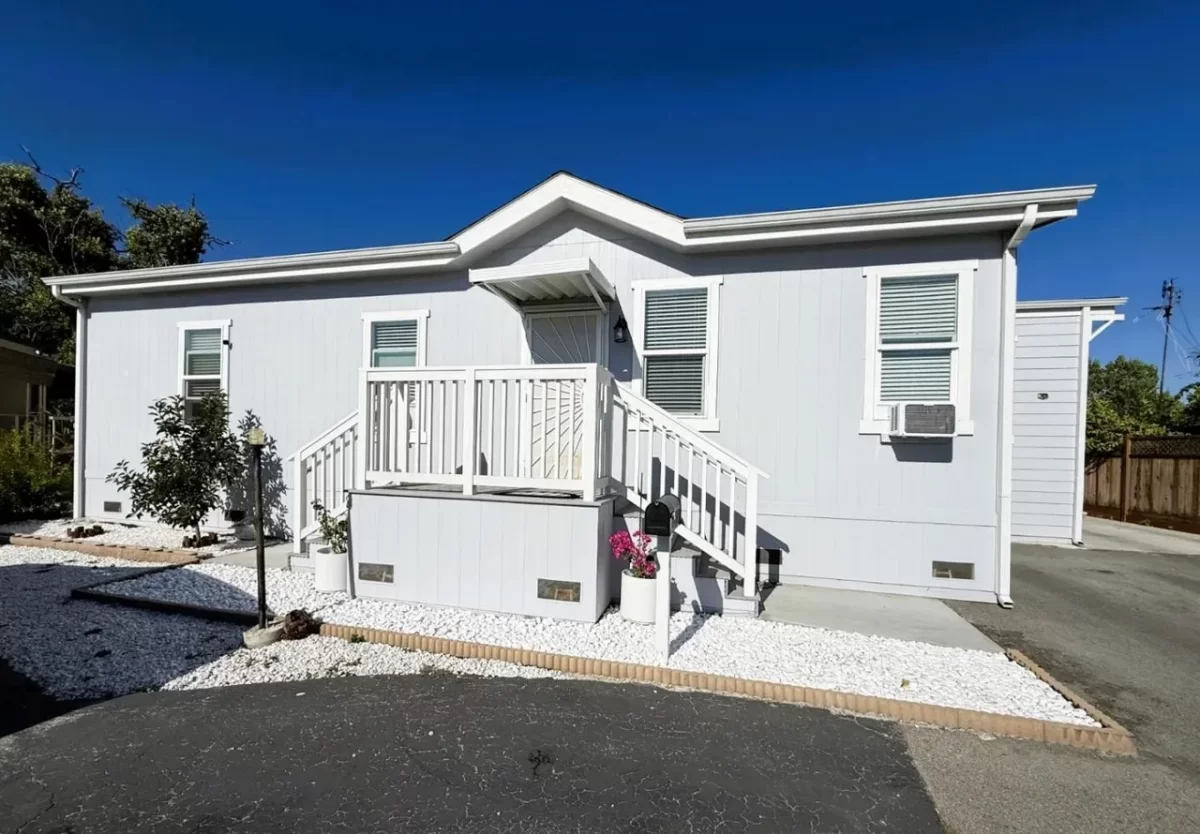 3BR Mobile Home for Sale in San Jose, CA