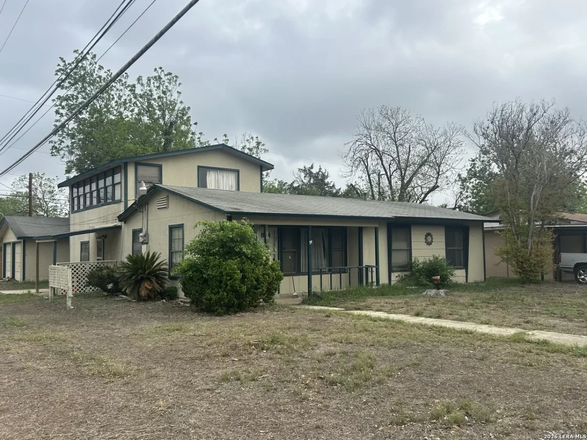 4BR House for Sale in San Antonio, TX