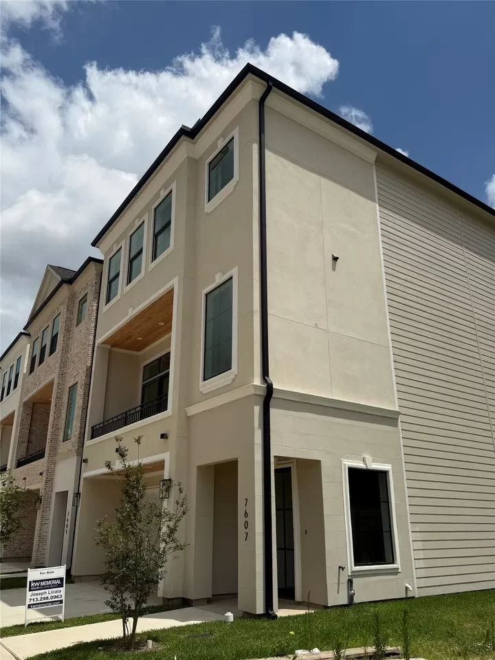 3BR House for Sale in Houston, TX