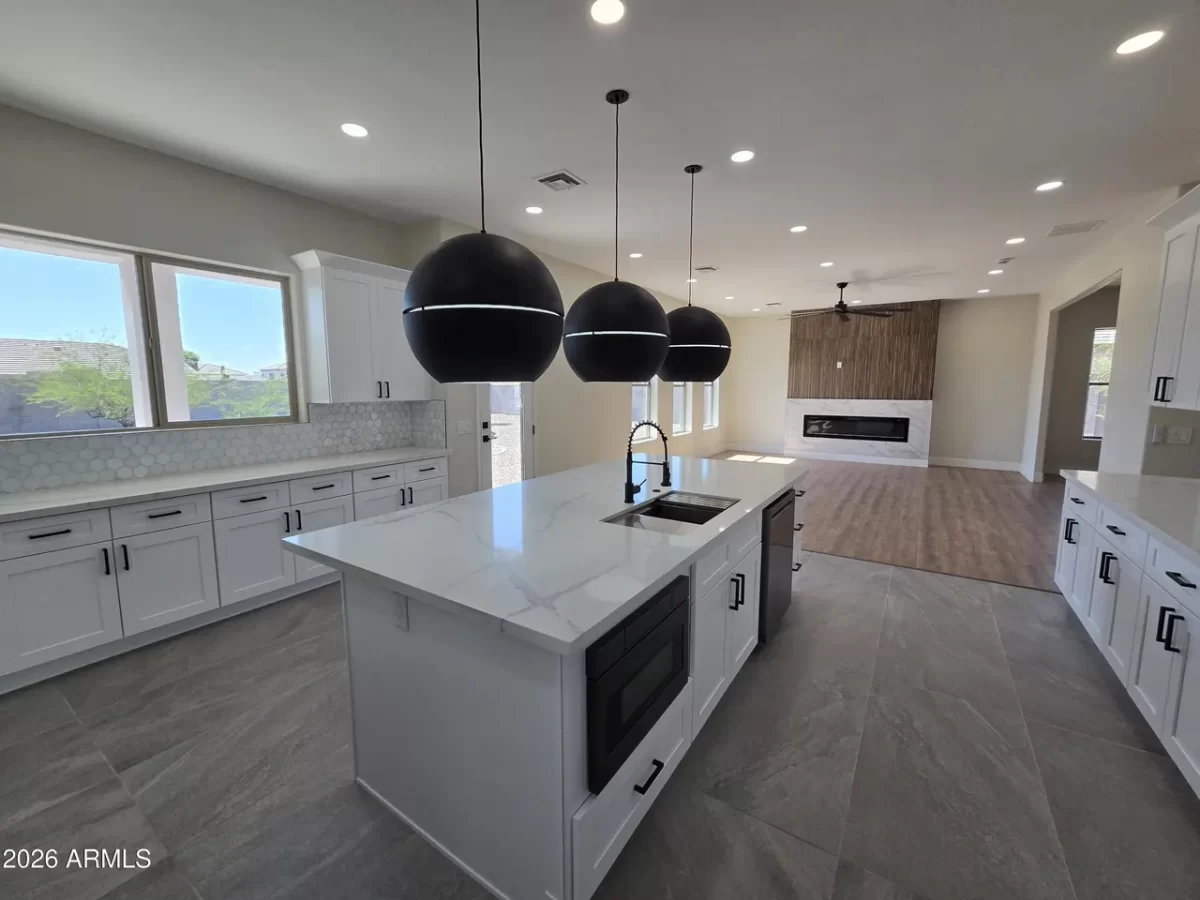 5BR House for Sale in Laveen, AZ