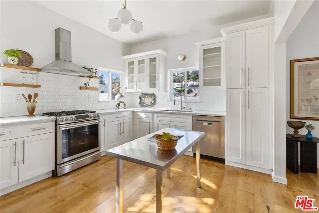 2BR House for Sale in Los Angeles, CA