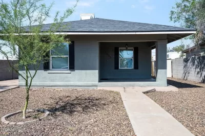 3BR House for Rent in Phoenix, AZ