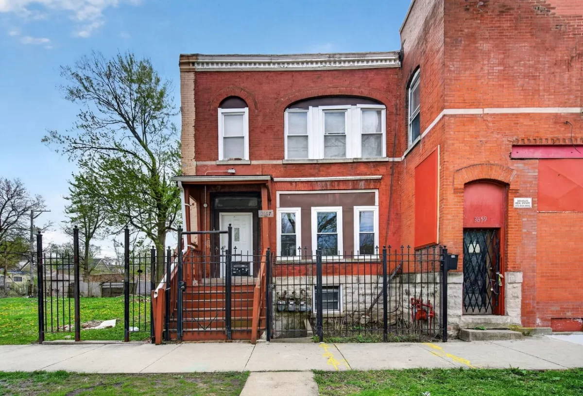 3BR Multi-Family for Sale in Chicago, IL