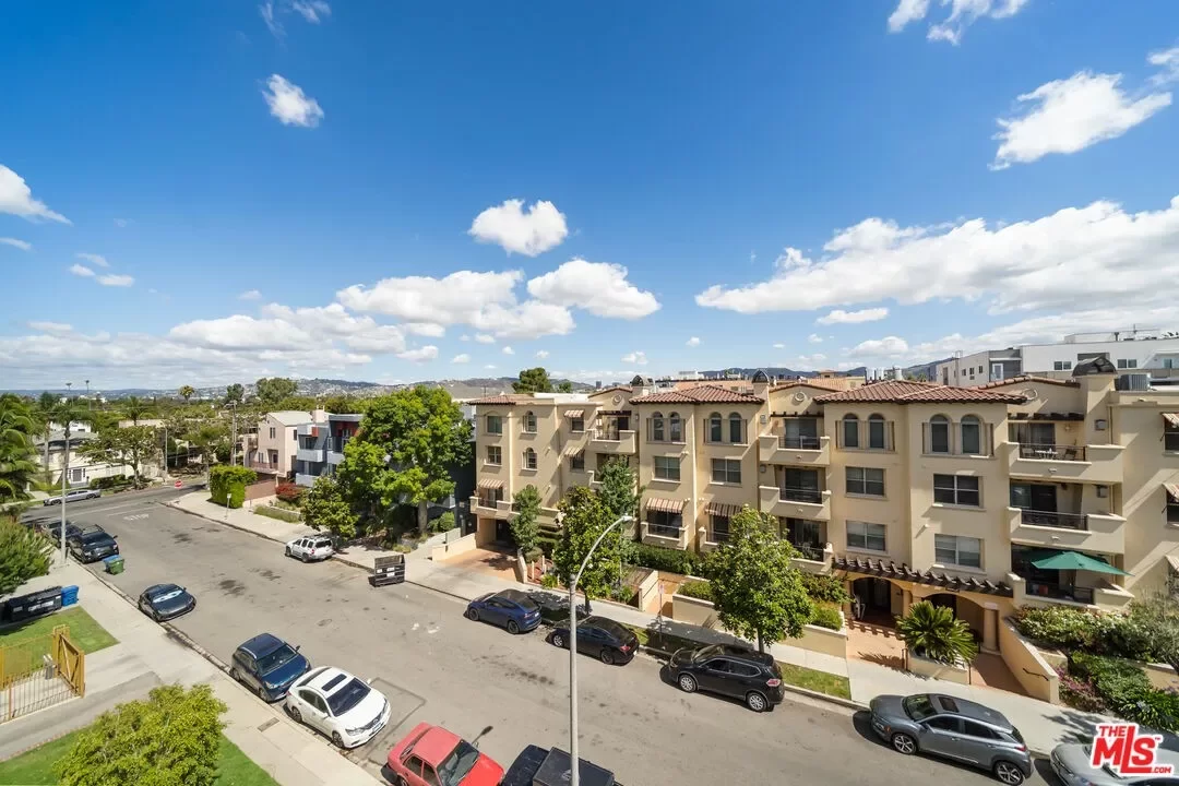 2BR Condo for Rent in Los Angeles, CA