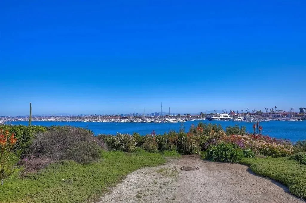 4BR House for Sale in San Diego, CA