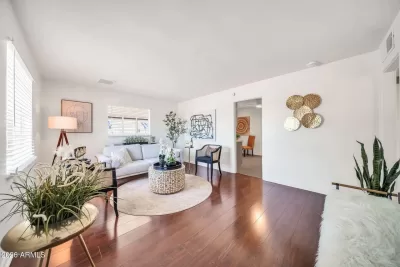 2BR House for Sale in Phoenix, AZ