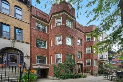 2BR Condo for Sale in Chicago, IL