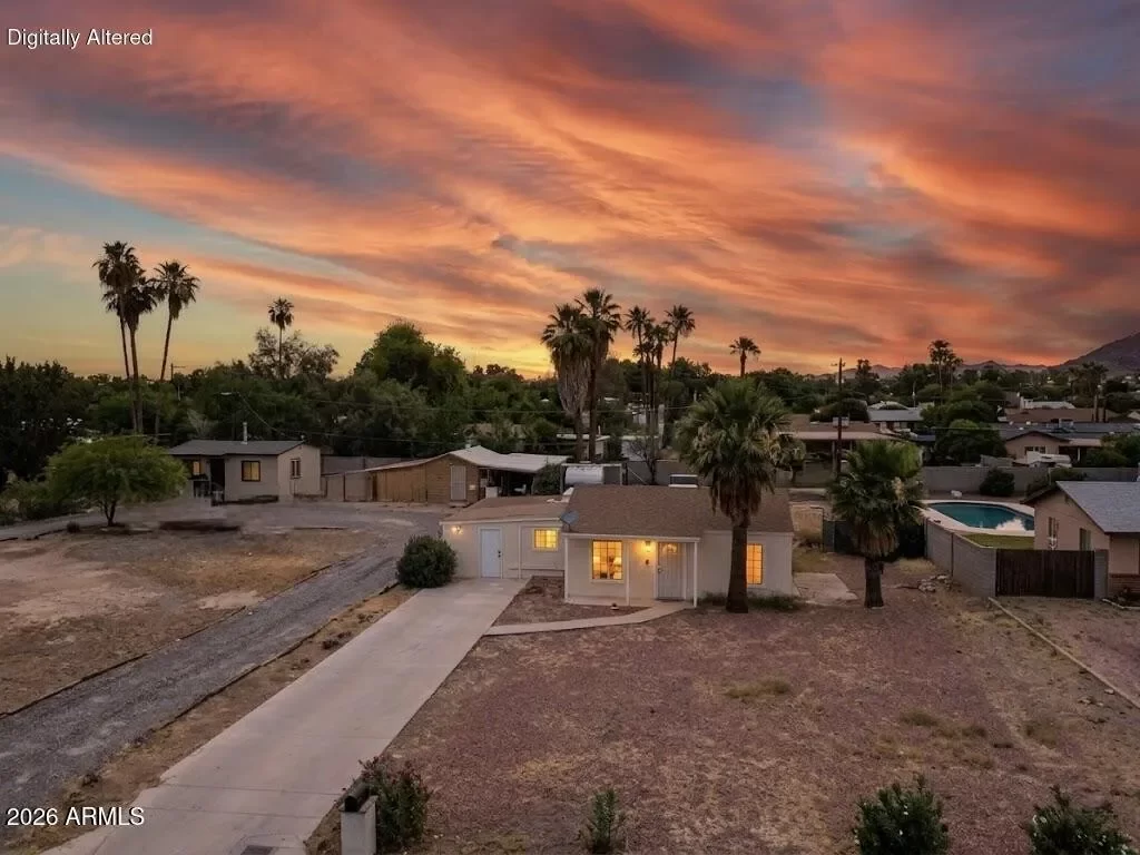 4BR House for Sale in Phoenix, AZ