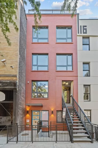 3BR Townhouse for Sale in Brooklyn, NY