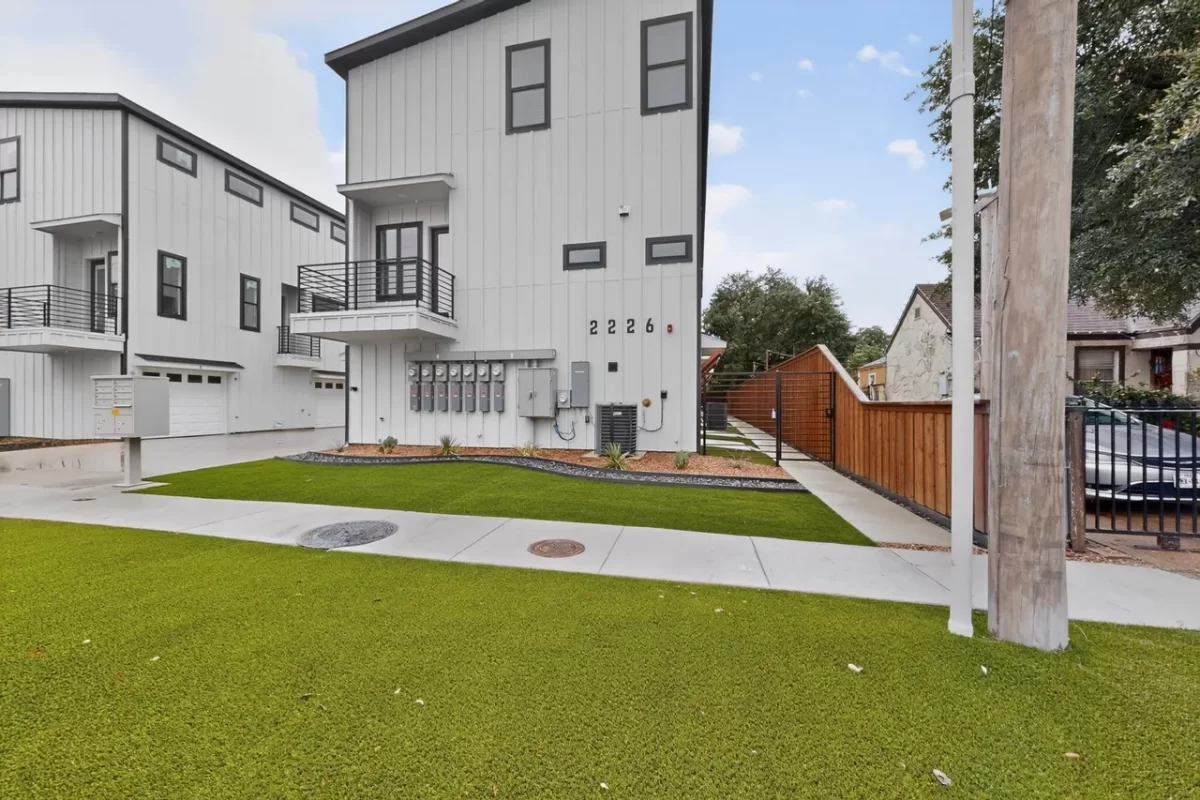 1BR Townhouse for Rent in Dallas, TX