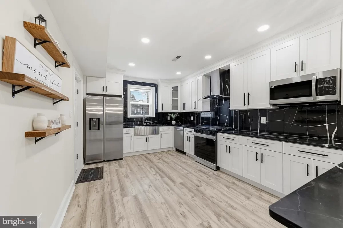 4BR Townhouse for Sale in Philadelphia, PA