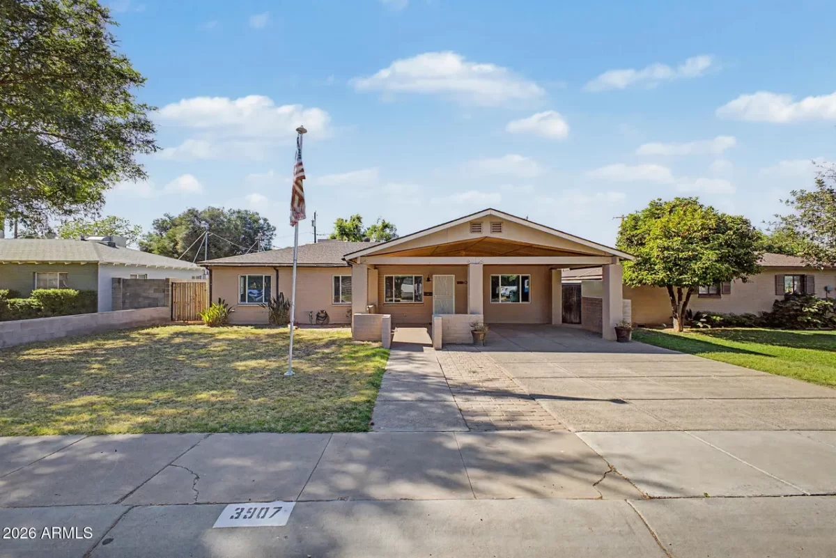 4BR House for Sale in Phoenix, AZ