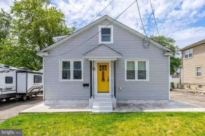 3BR House for Sale in Glendora, NJ