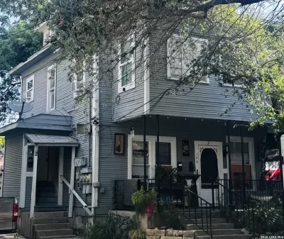 2BR House for Rent in San Antonio, TX