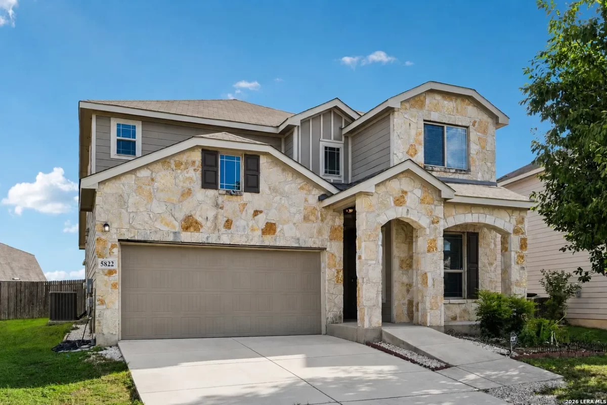 4BR House for Sale in San Antonio, TX