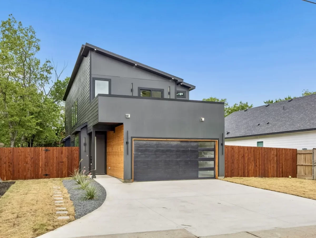 4BR House for Sale in Dallas, TX