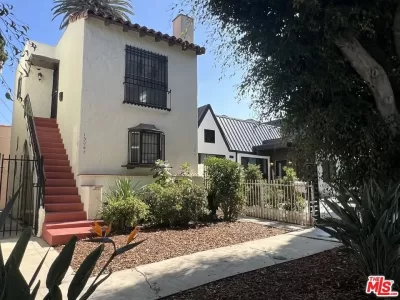 Studio Apartment for Rent in Los Angeles, CA