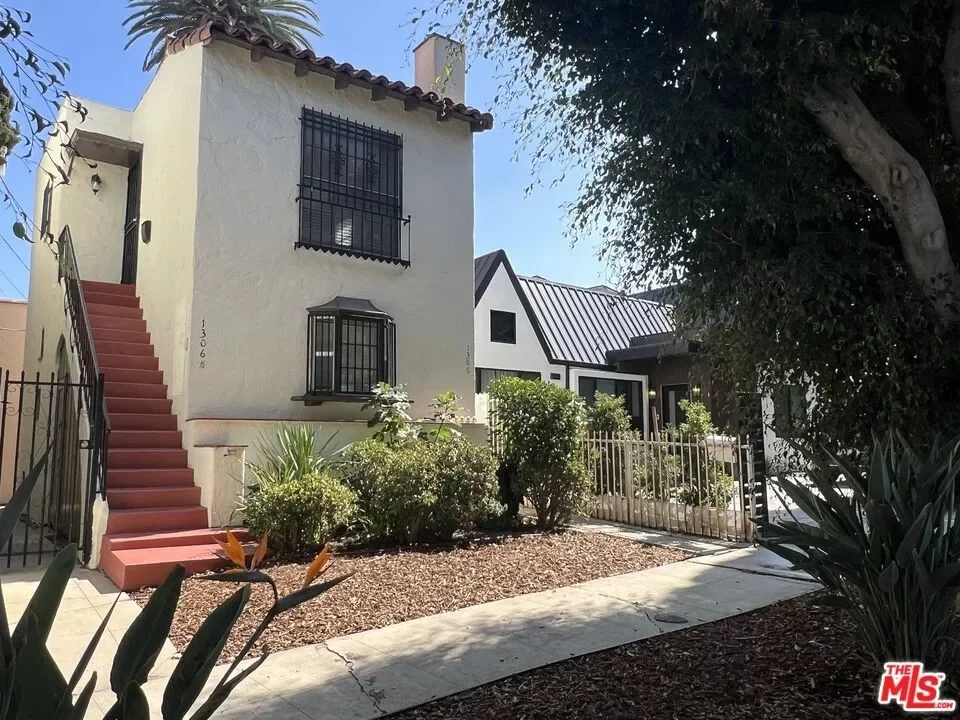 Studio Apartment for Rent in Los Angeles, CA