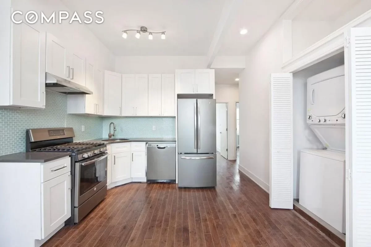 3BR Townhouse for Rent in Brooklyn, NY