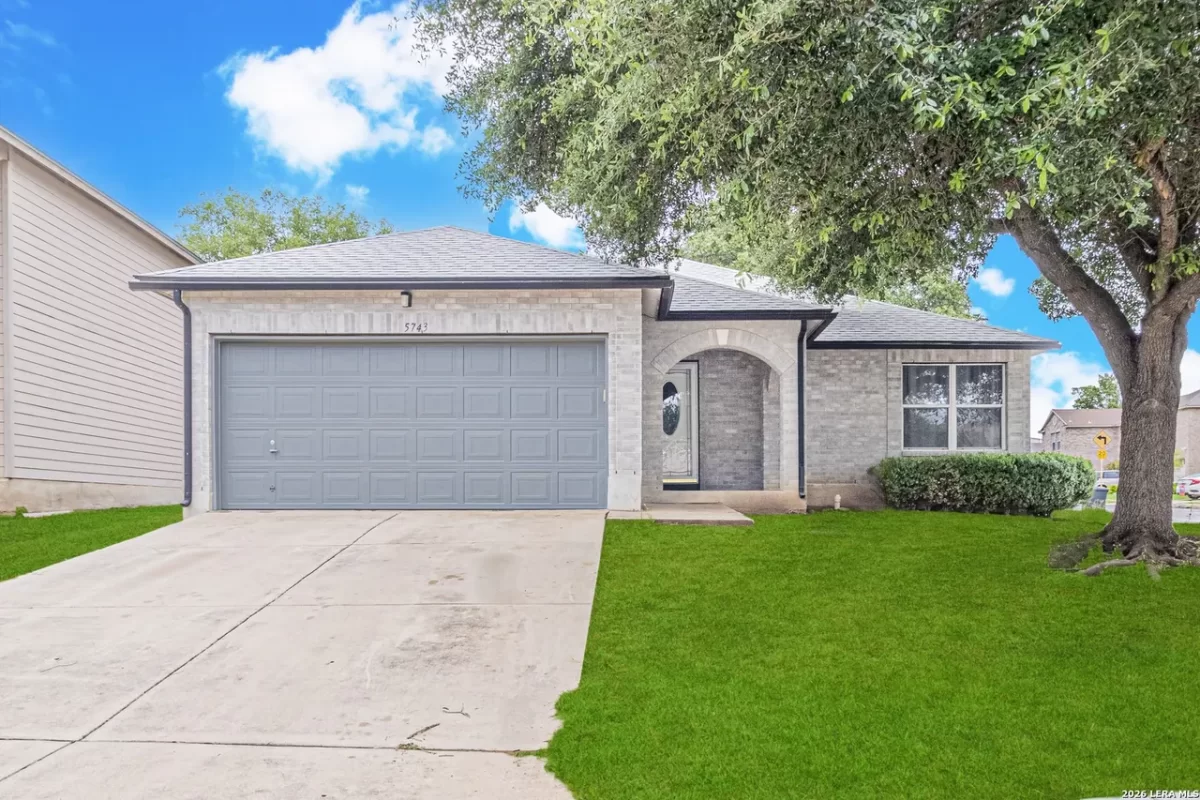 3BR House for Sale in San Antonio, TX