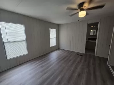 2BR Mobile Home for Sale in Phoenix, AZ
