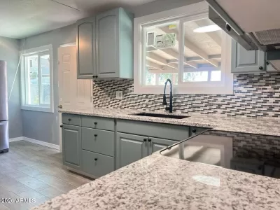 4BR House for Sale in Phoenix, AZ