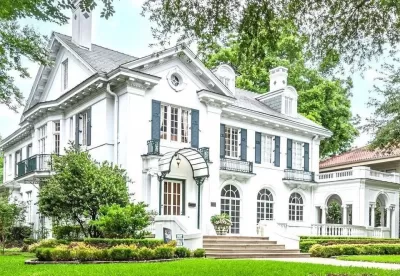 4BR House for Sale in Dallas, TX