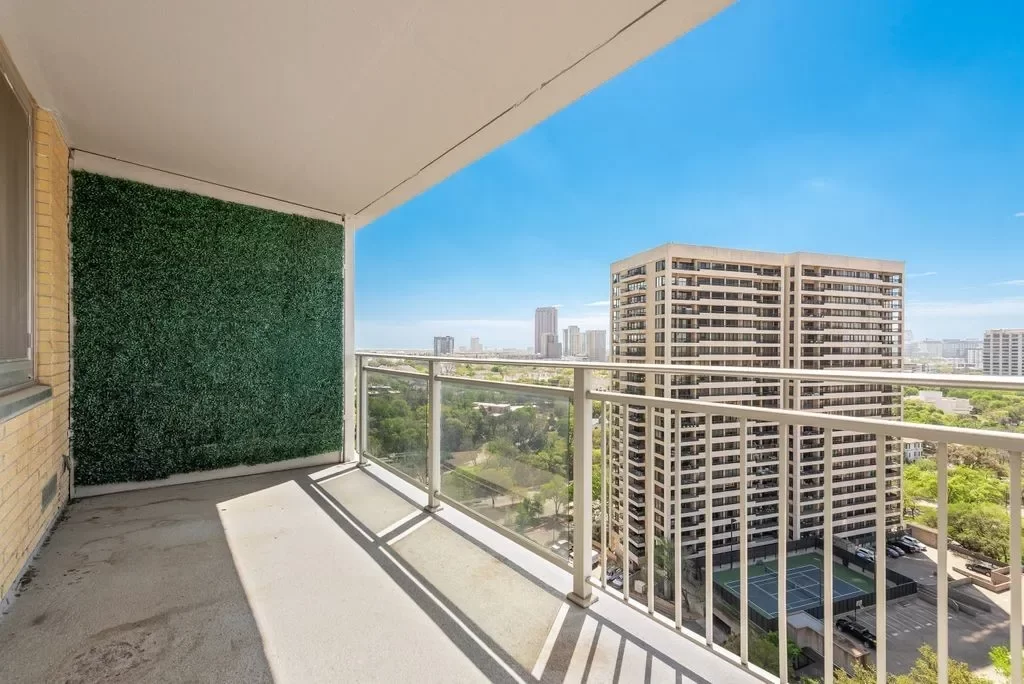 2BR Condo for Sale in Dallas, TX