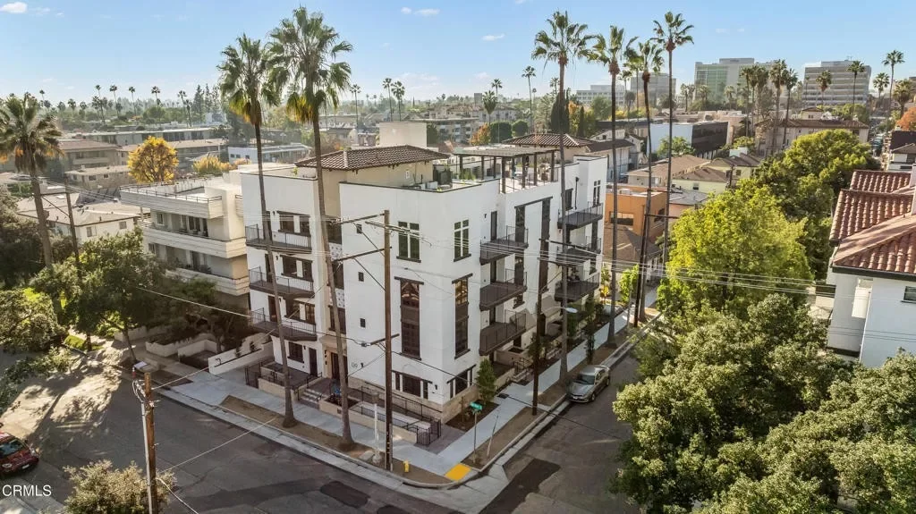 2BR Condo for Sale in Pasadena, CA