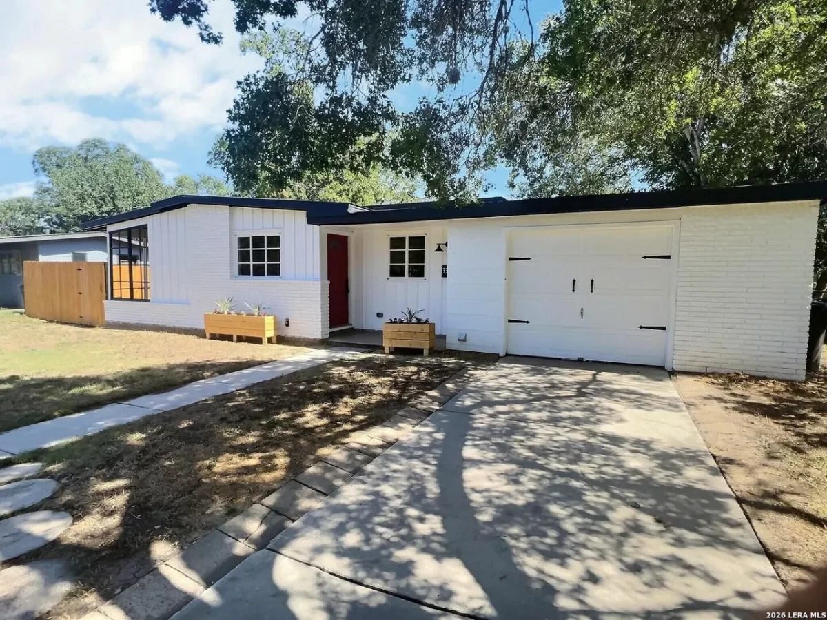 3BR House for Sale in San Antonio, TX