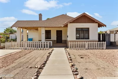 2BR House for Sale in Phoenix, AZ