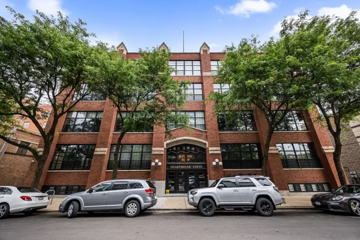 3BR Condo for Sale in Chicago, IL