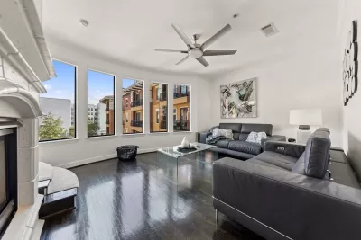 2BR Condo for Sale in Dallas, TX